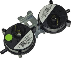 Picture of 0130F00436S Pressure Switch, Dual -1.47"/-0.72" WC